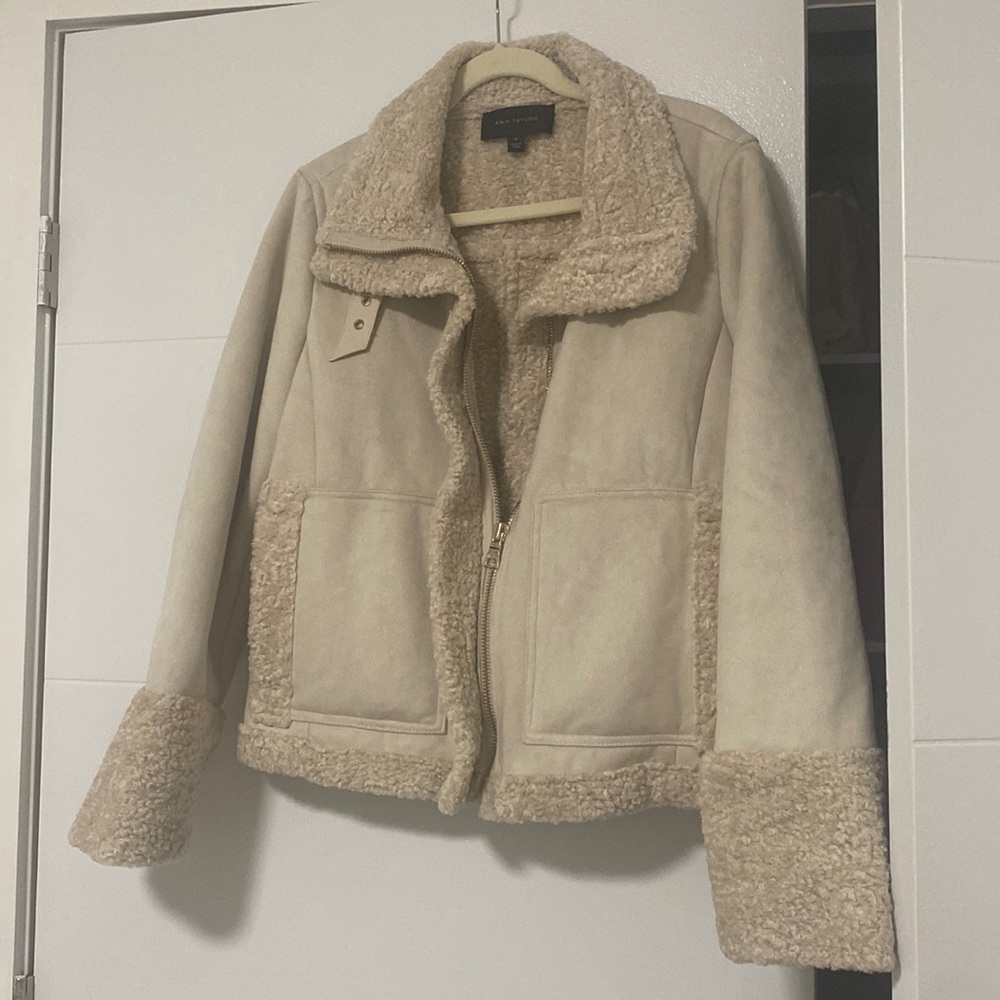 Ann Taylor jacket size 14